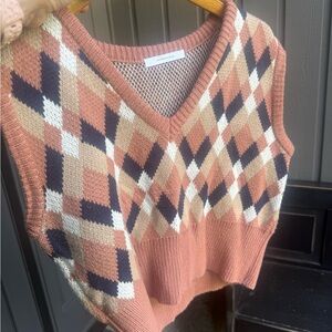 Argyle Knit Sweater Vest in Pink and Tan size Med